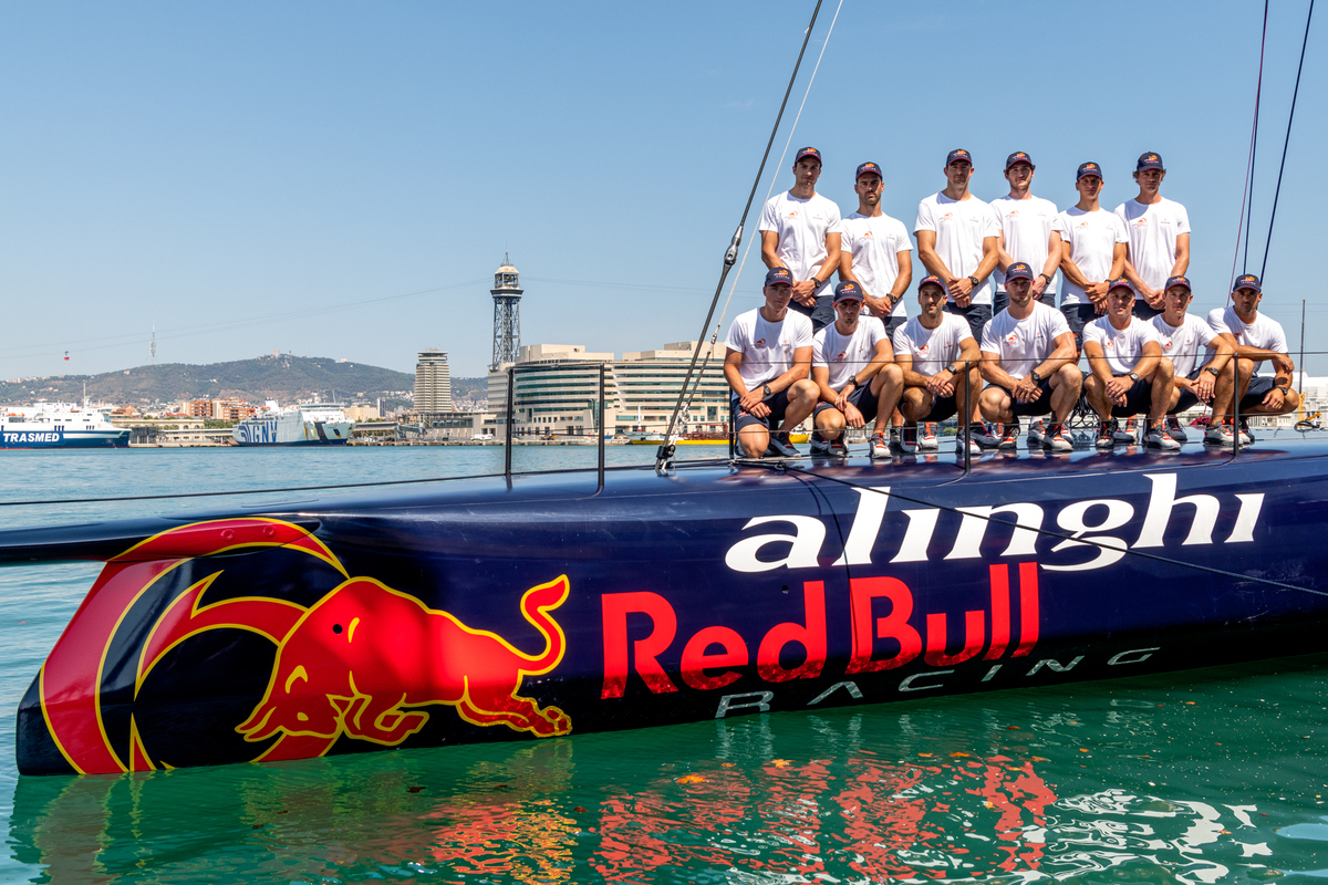 Stromer, officiële ‘e-bike’-leverancier van Alinghi Red Bull Racing, de uitdager van de volgende America’s Cup.